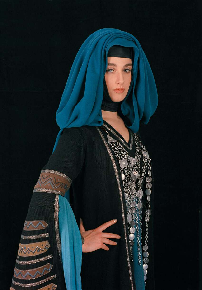 Женский национальный грузинский костюм фото