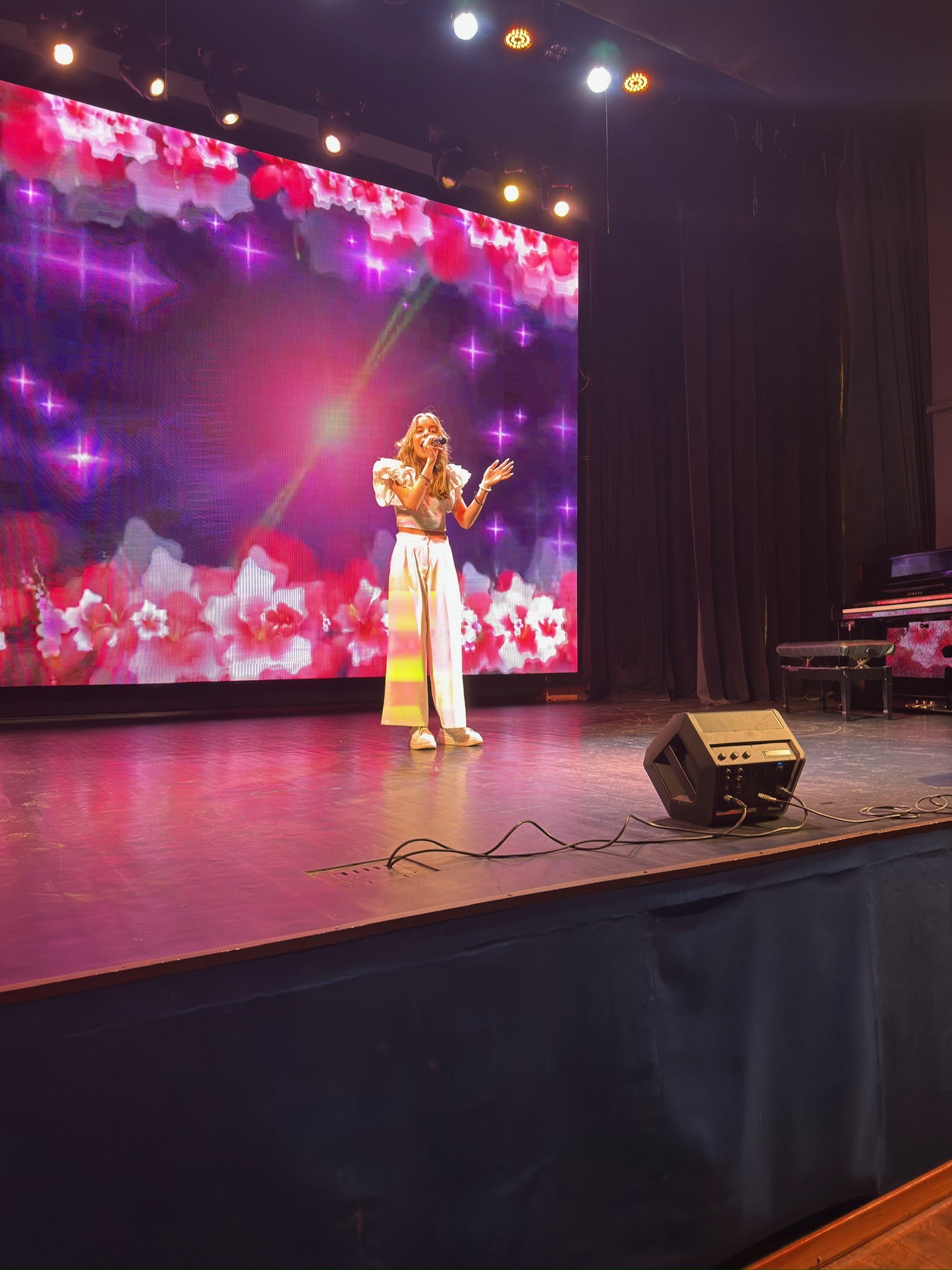 Уроки эстрадного вокала