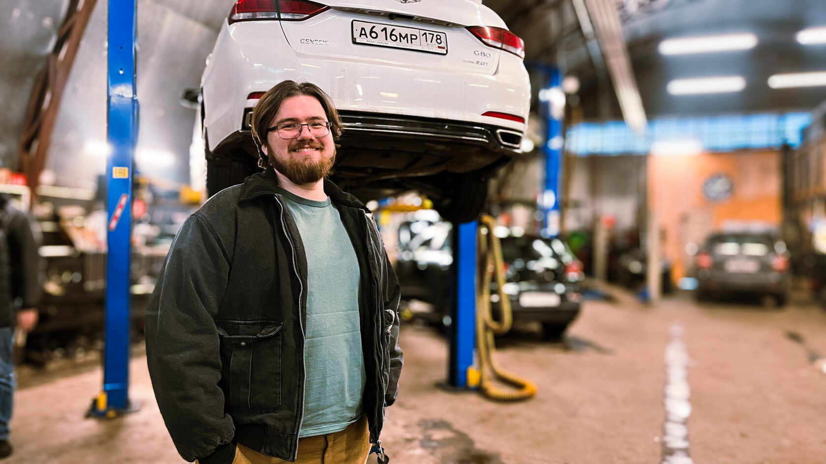 Genesis G80 в автосервисе 4AUTO — плановое обслуживание премиального седана