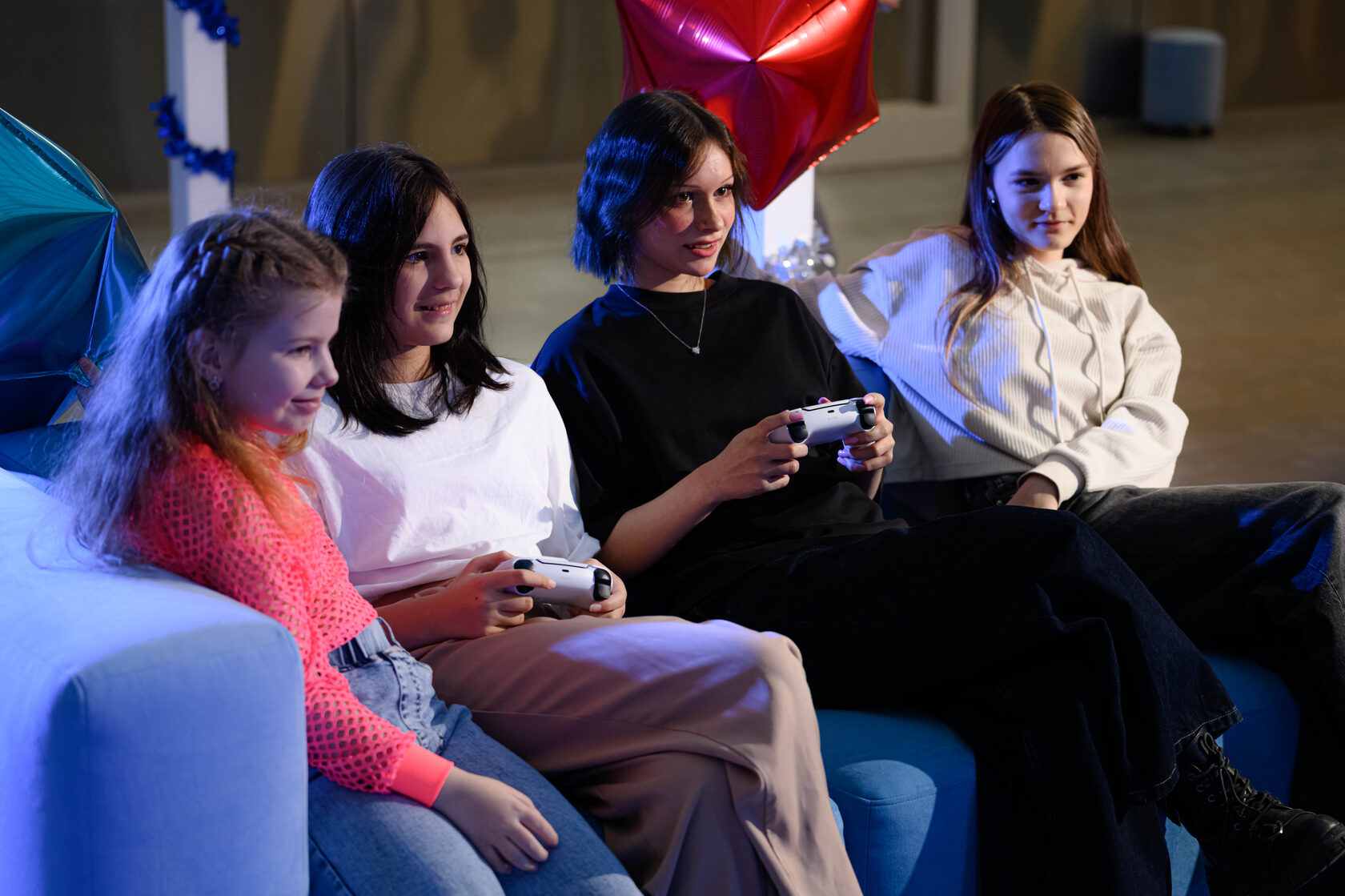 Куда сходить на новогодних каникулах 2025-2026 в Санкт‑Петербурге: гид для тех, кто устал просто “есть и спать”