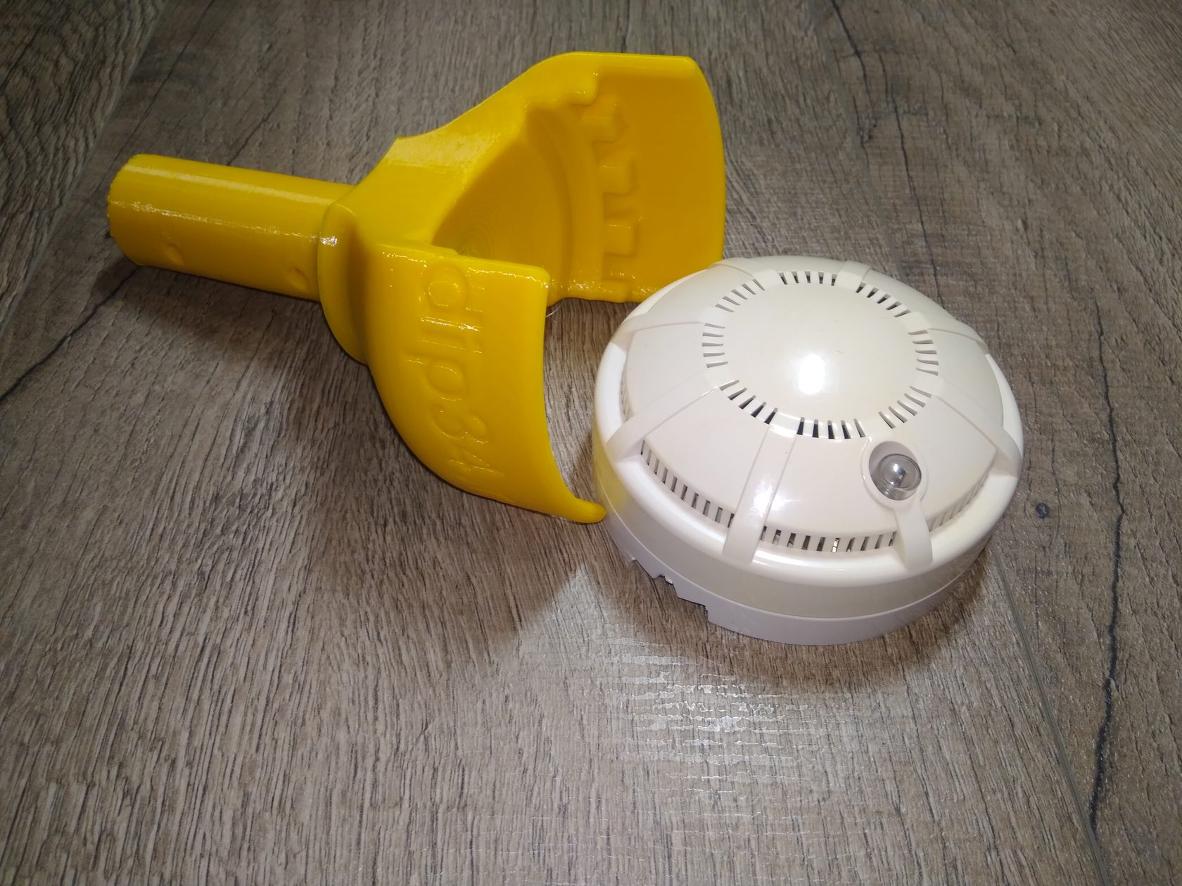 Съемники для дымовых датчиков