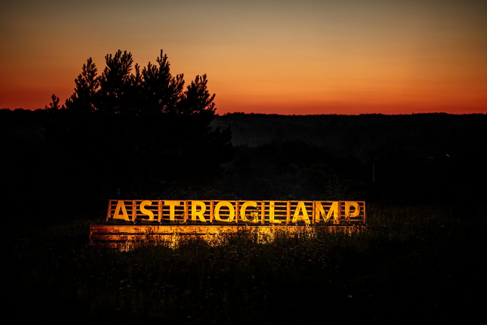 Астроглэмп. Interstellar Fest логотип. Astroglamp.