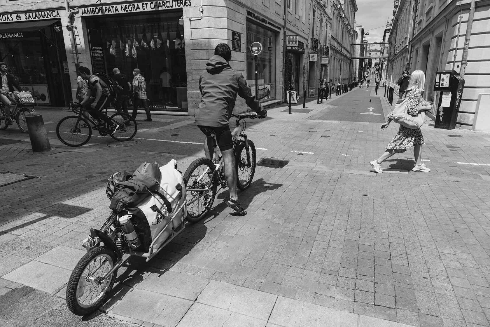 street, photography, black and white, city, people