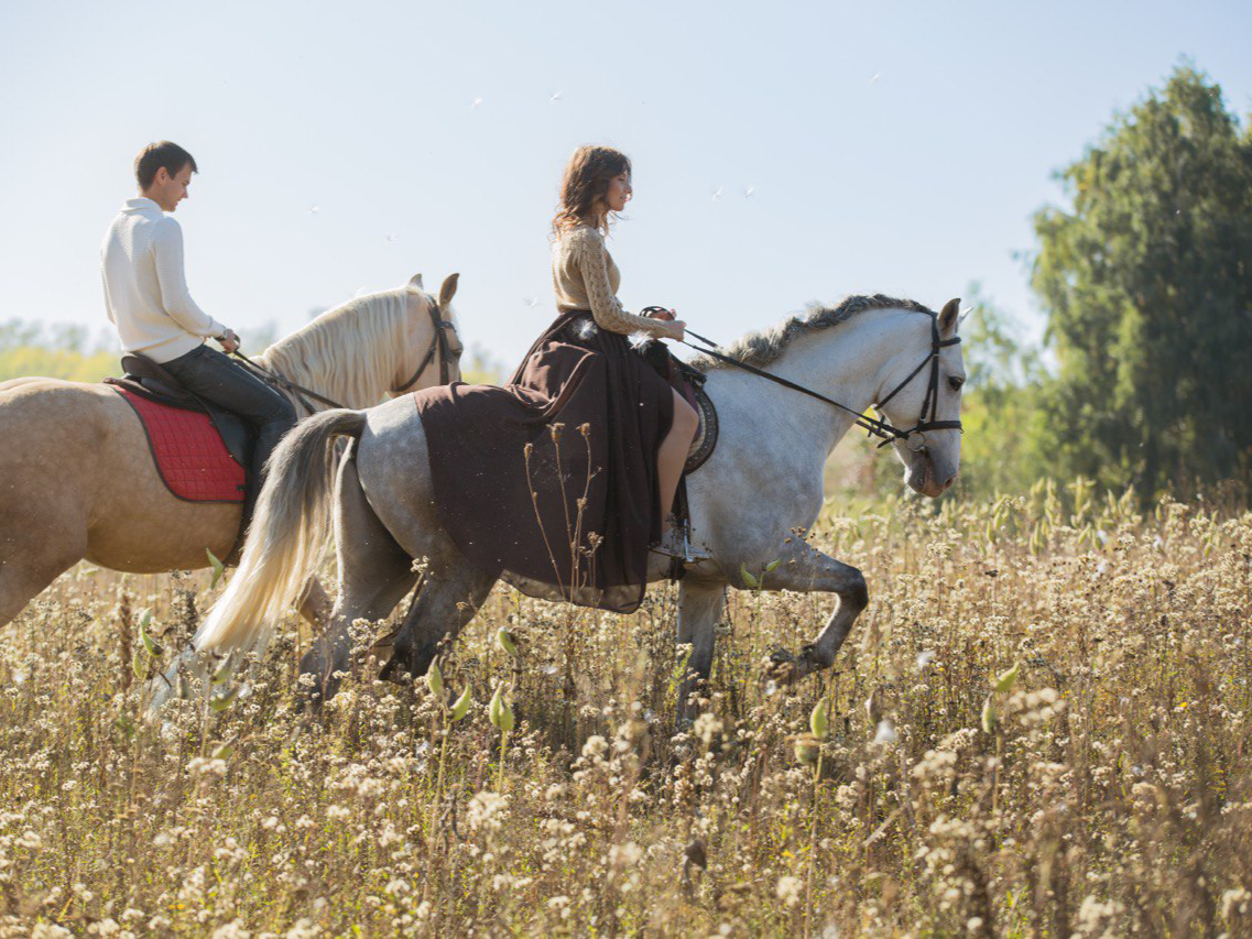 фото нанесения макияжа на лицо девушки 