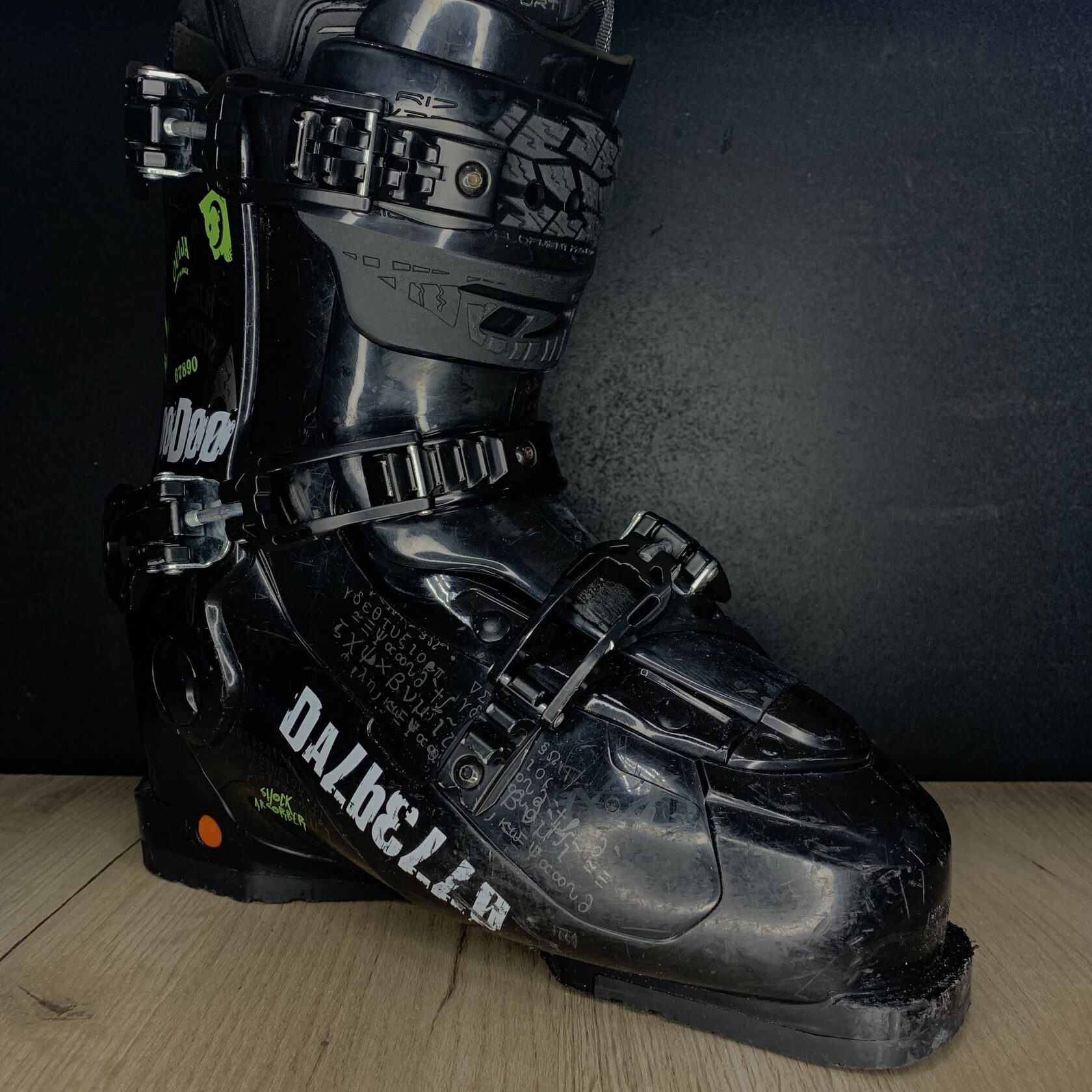 Ботинки DALBELLO, черные - прокат горных лыж в Омске