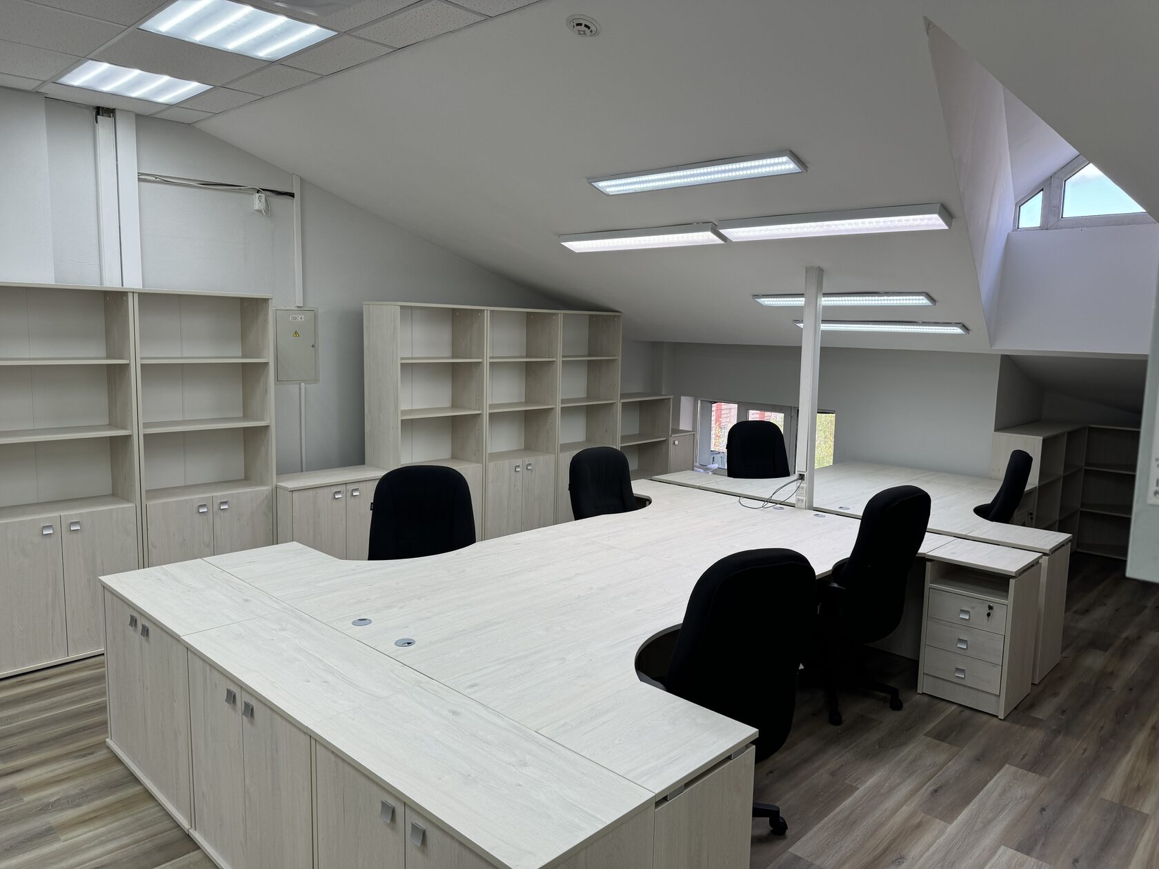 Ознакомьтесь с сериями мебели для персонала