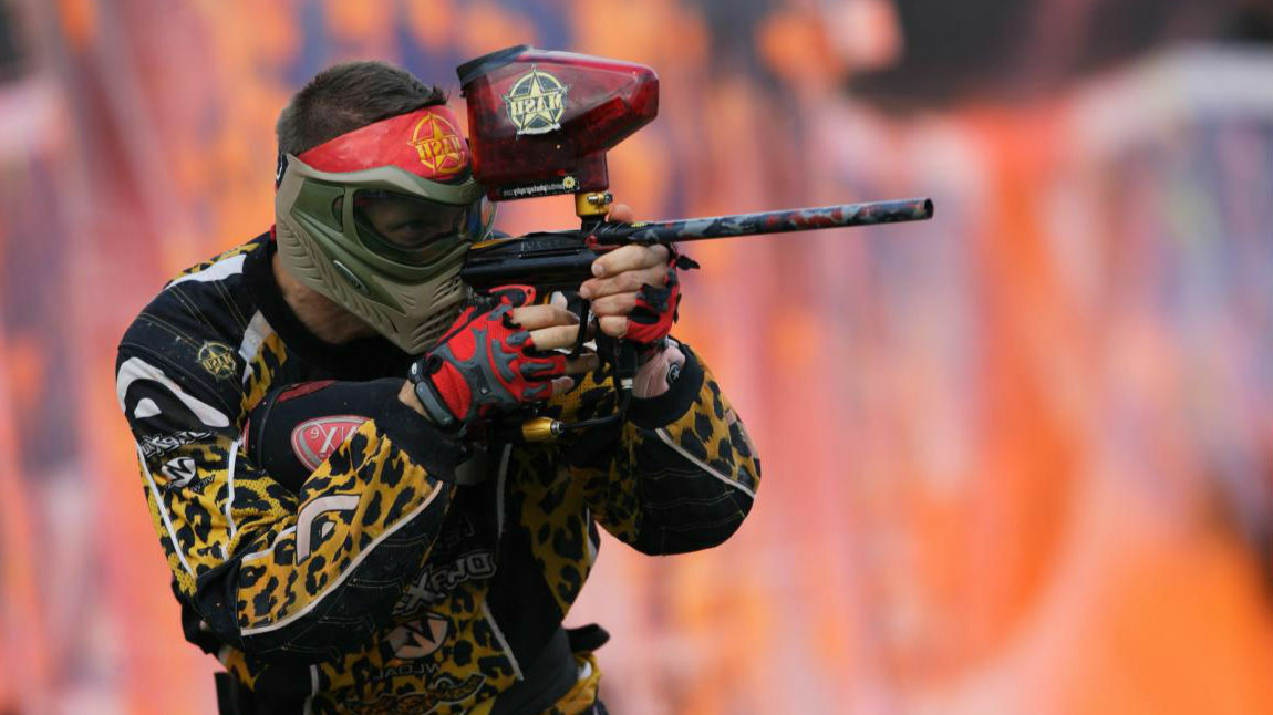 фото нанесения макияжа на лицо девушки 