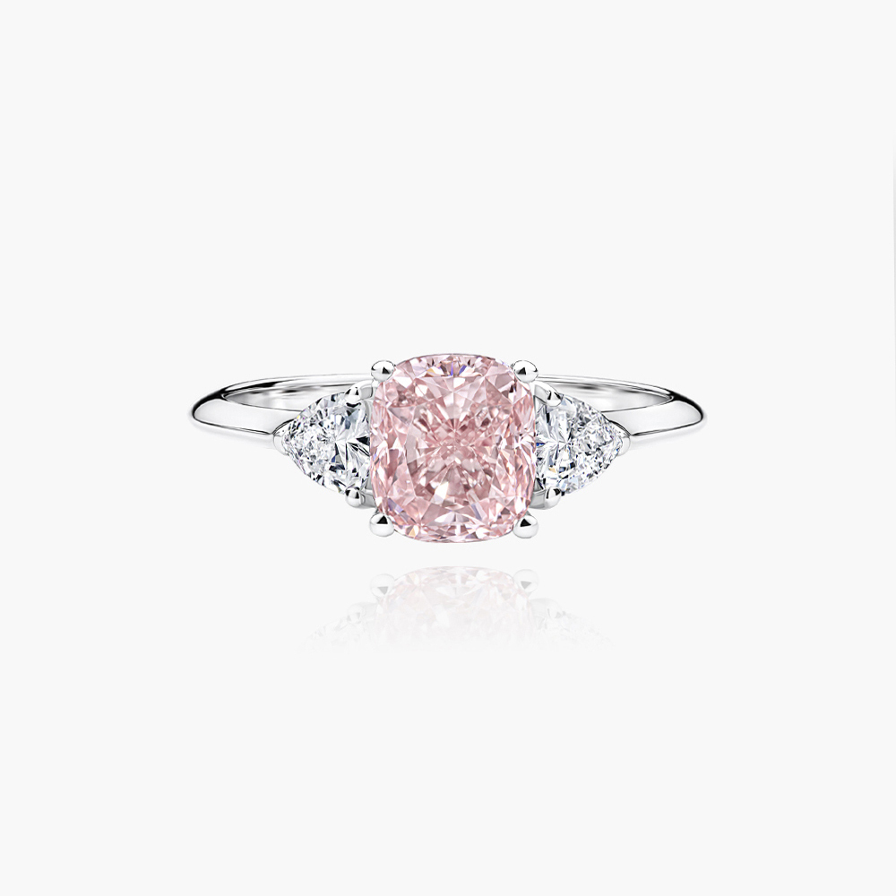 Кольцо с выращенным розовым бриллиантом