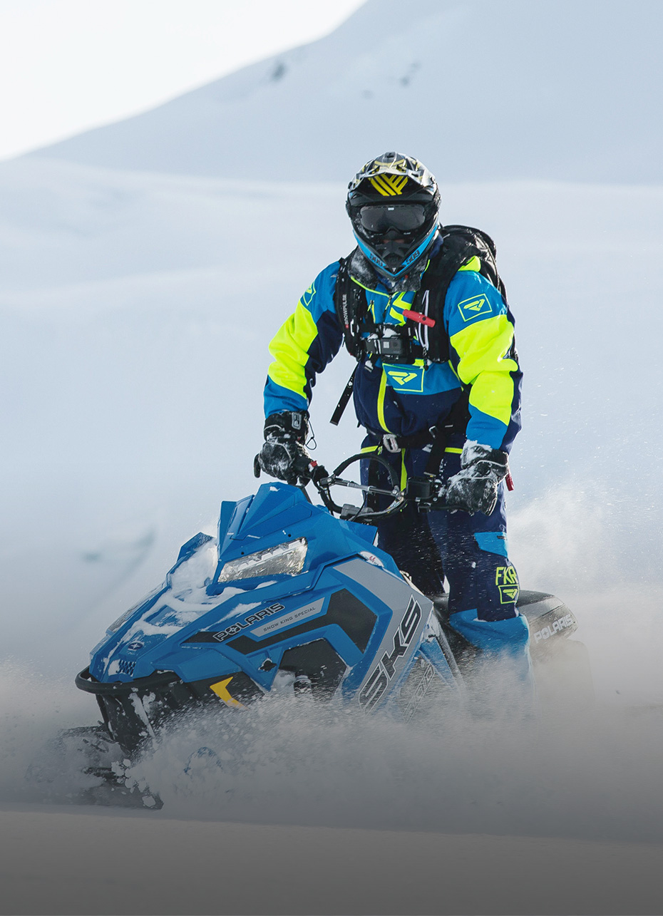 Снегоходы на Алтае зимой