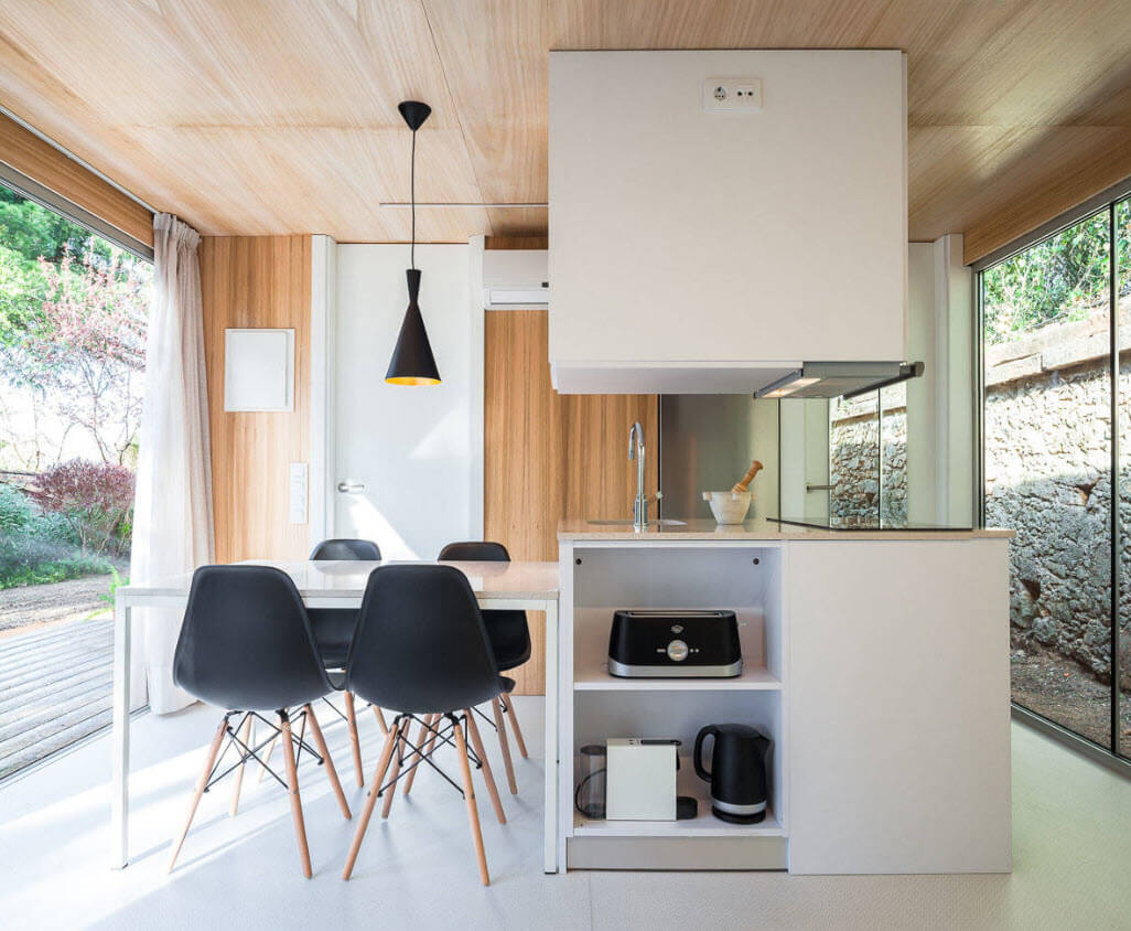 Дизайн кухонного интерьера дома в стиле барнхаус