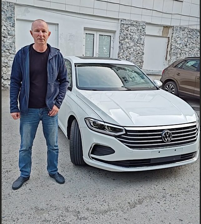 Александр Лавренюк