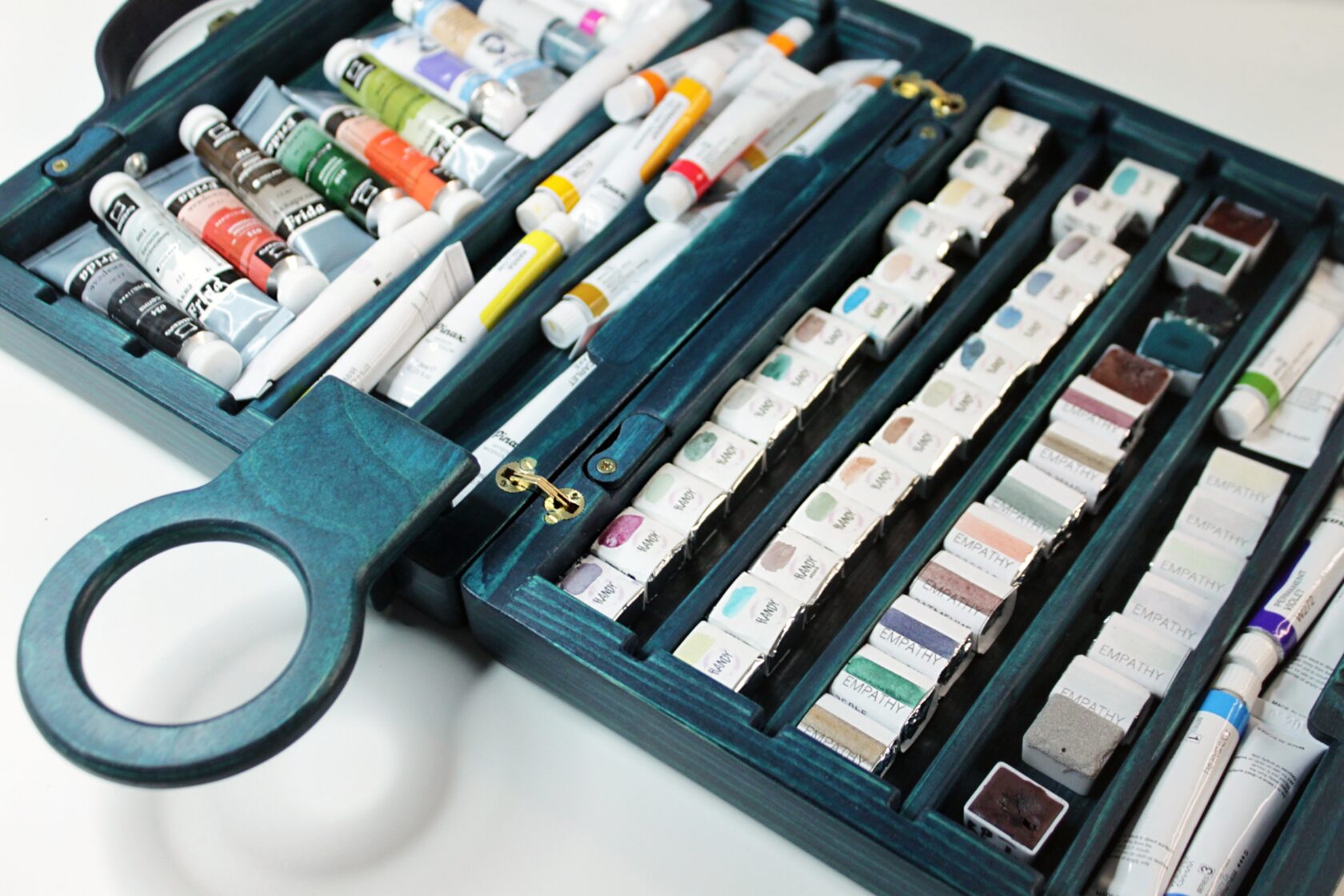 Органайзеры и пеналы для акварели