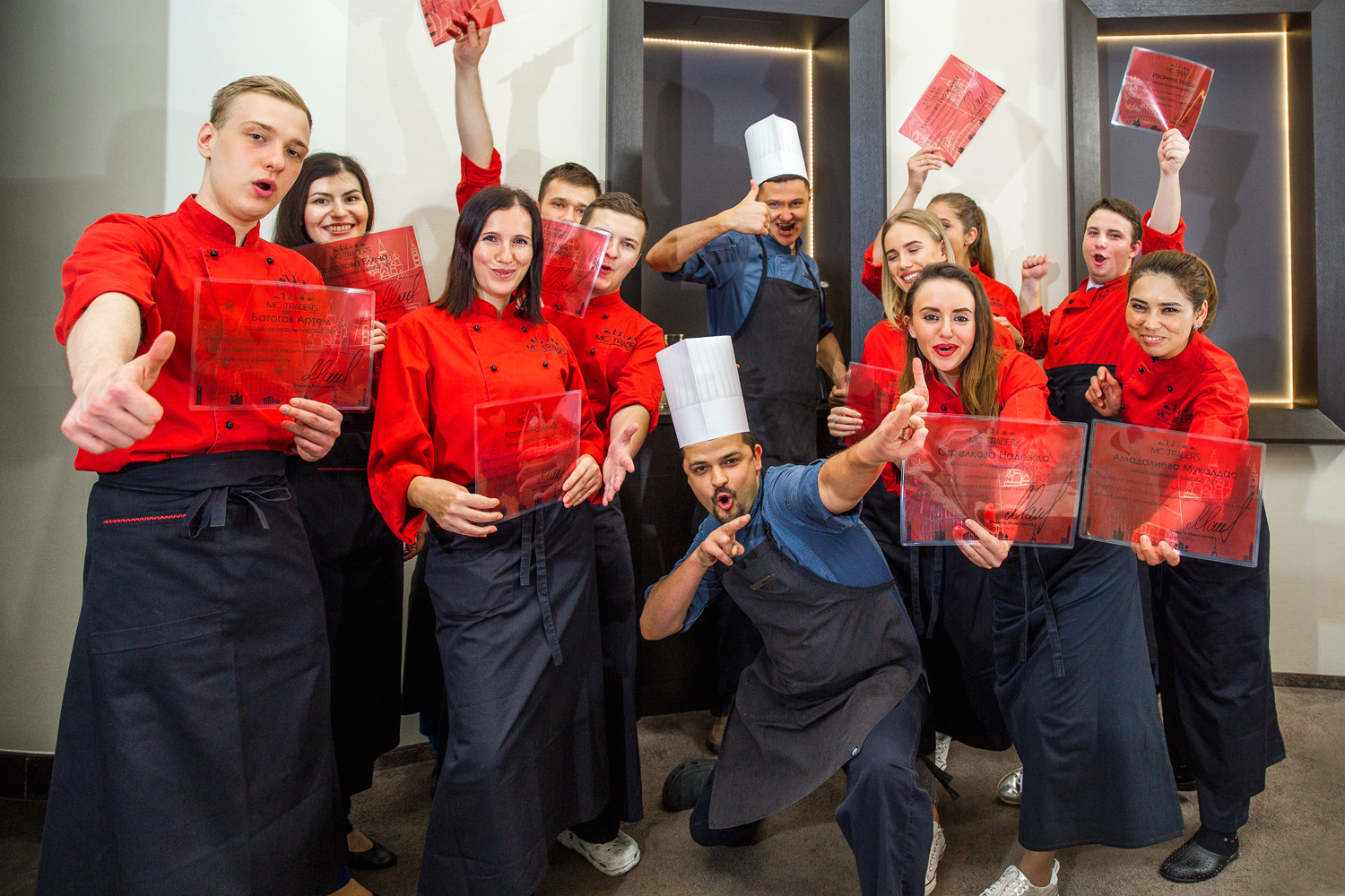 Сотрудники сити. MC traders ресторан Москва Сити. Novotel Moscow City ресторан. Новотель Москва Сити шеф повар. Шеф Москва Сити.