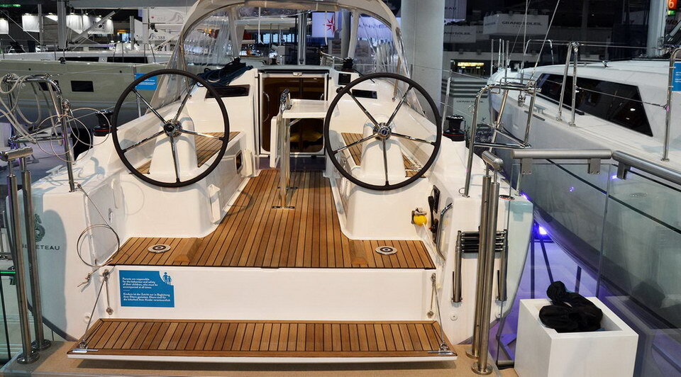 Парусная яхта Beneteau Oceanis 30.1 — Магия 30 футов