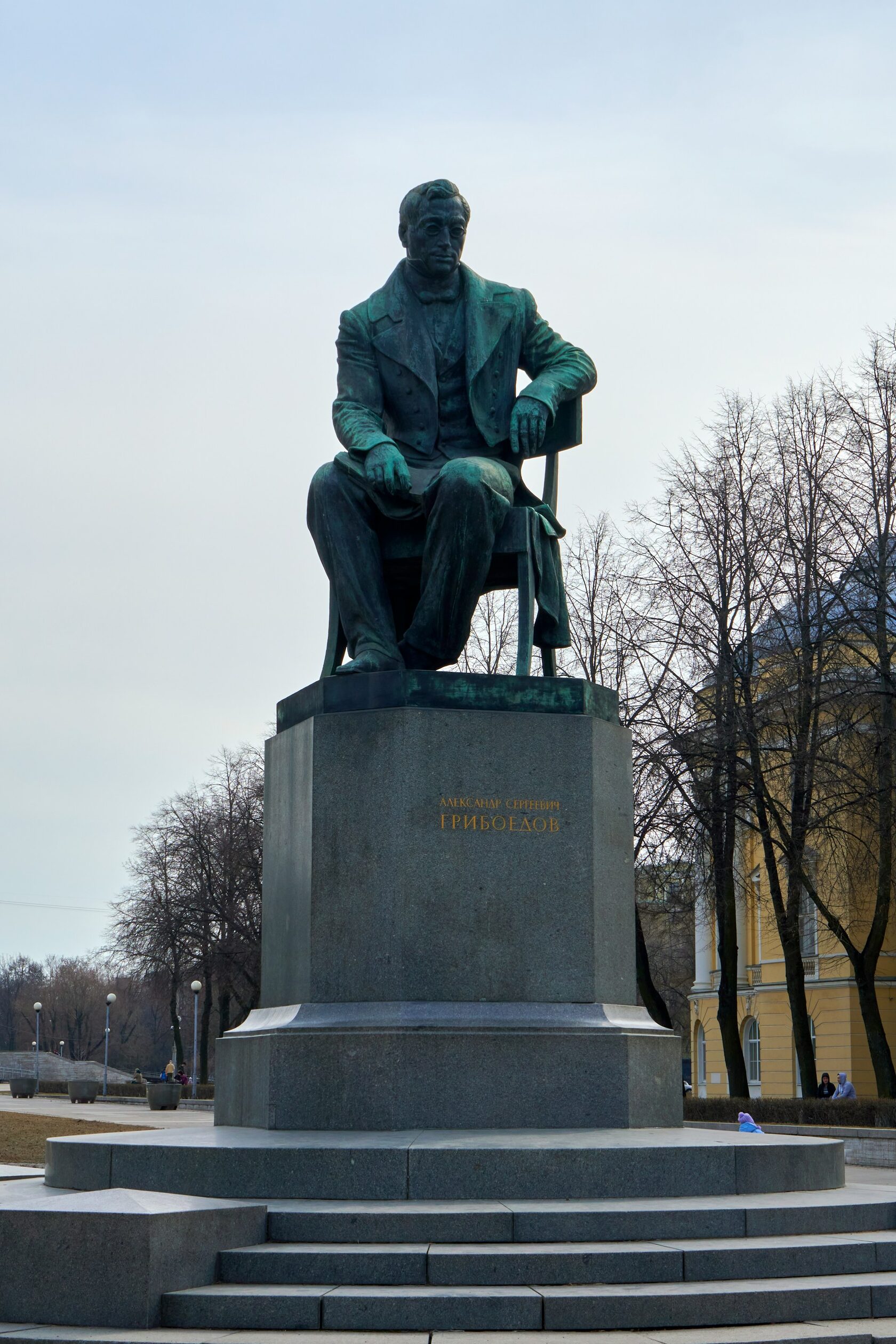 Памятник Александру Сергеевичу Грибоедову, Россия, Санкт-Петербург, Загородный пр., 48