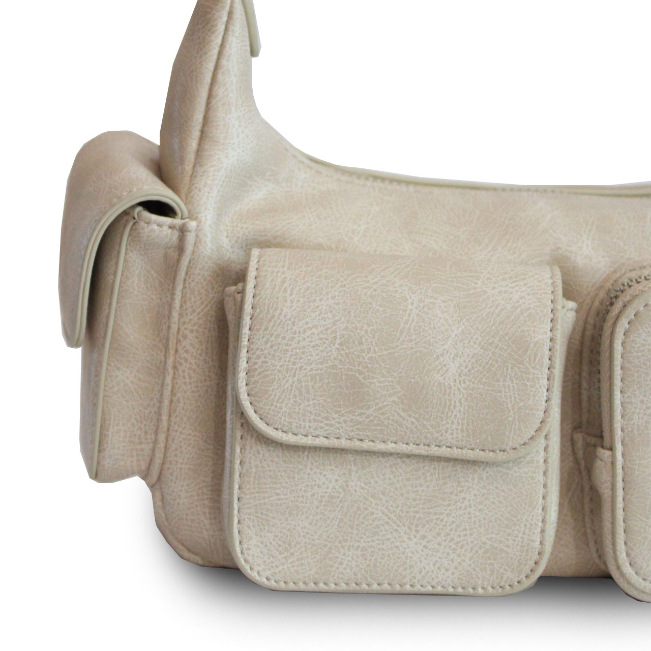 Купить сумку-багет молочного цвета.