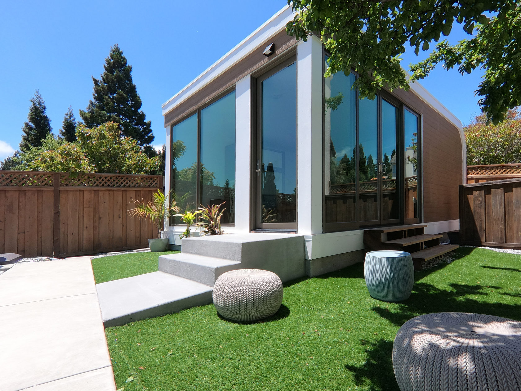 These cute backyard houses are entirely 3D-printed