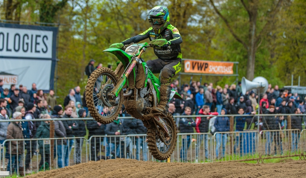 Ромен Февр побеждает Джеффри Херлингса в Олдебруке