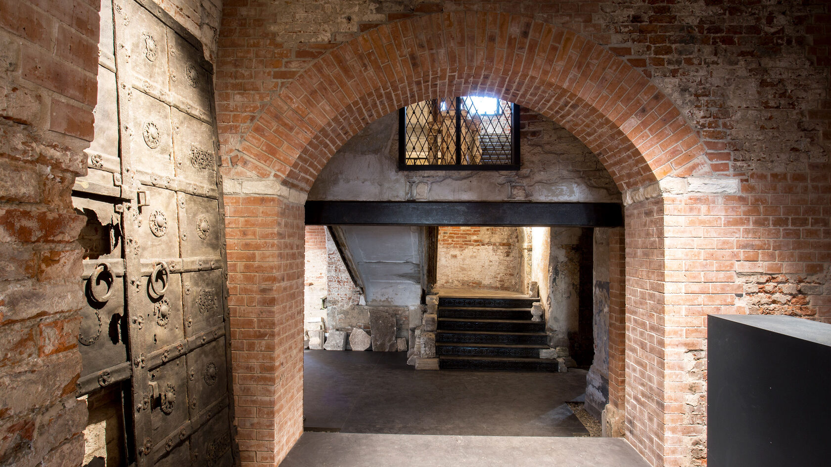 Флигель «Руина» Музея архитектуры имени А. В. Щусева