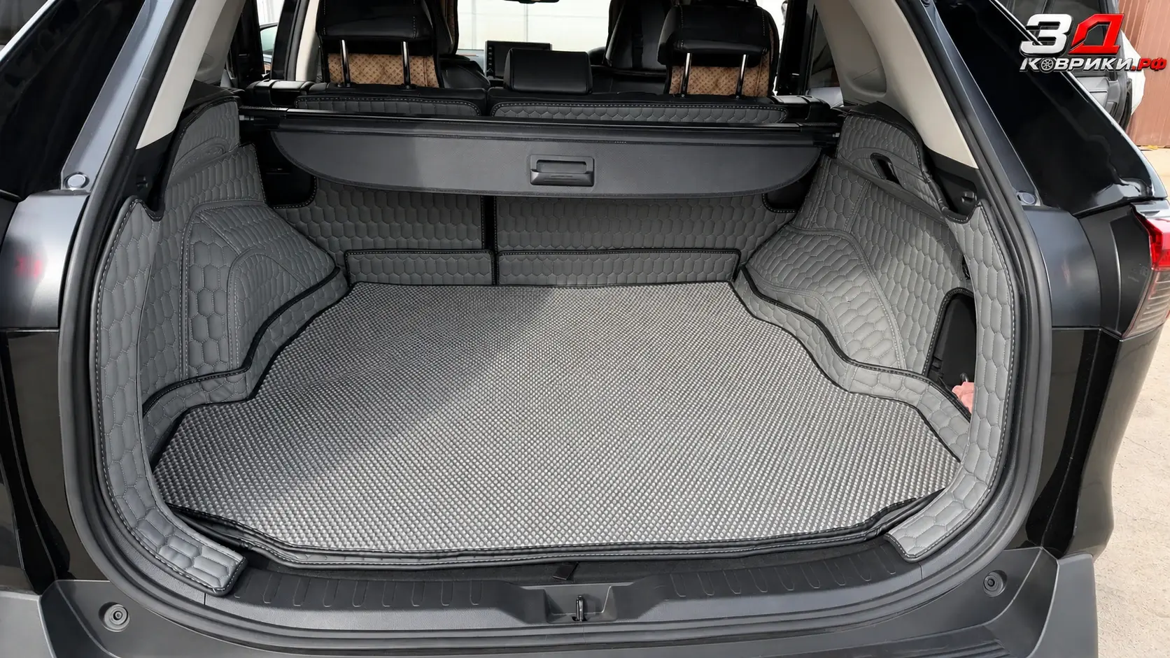 3D коврики RAV4, багажник