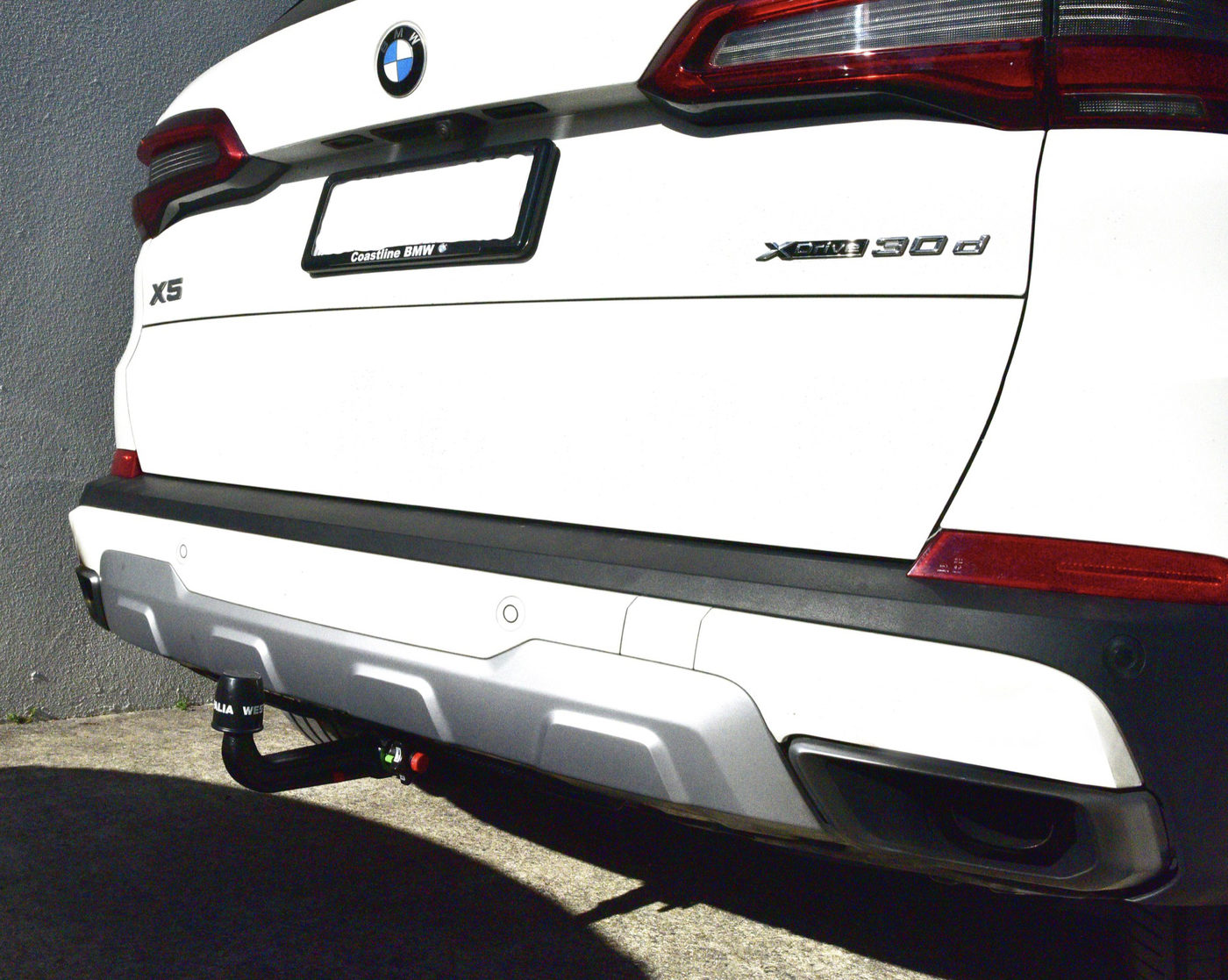 Установка фаркопа на BMW X5