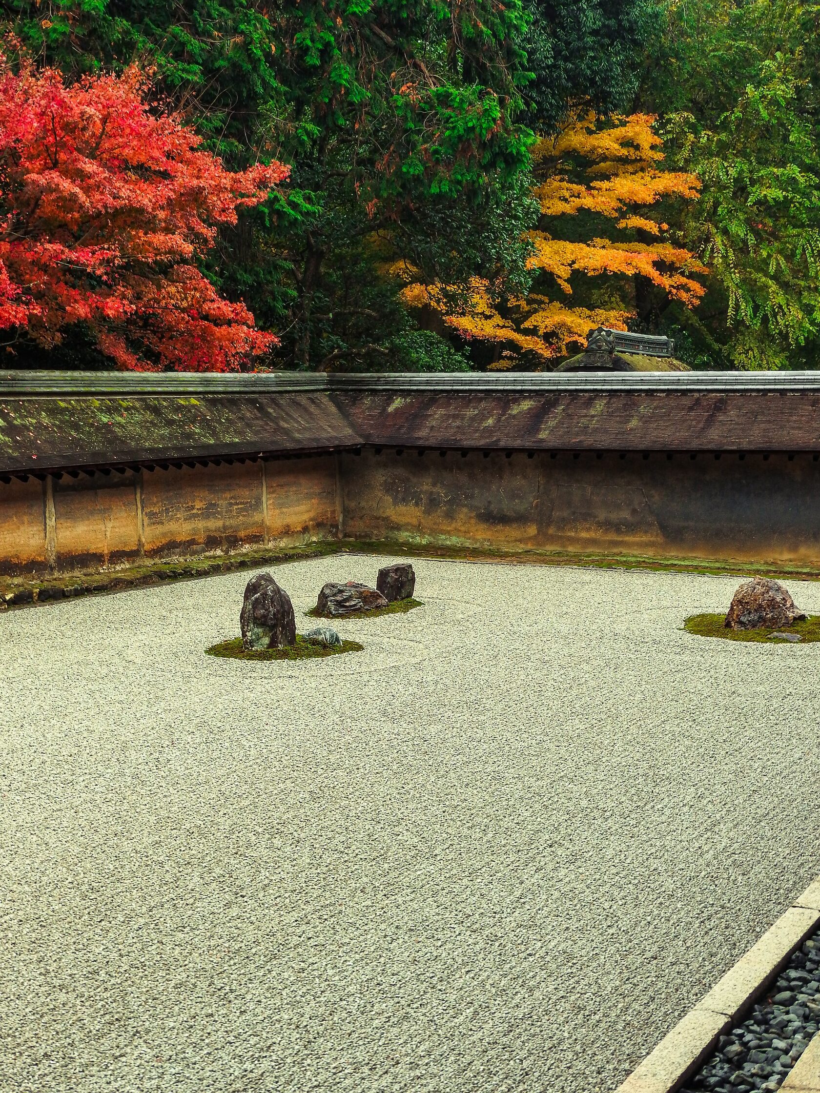 Сад камней Рёан-дзи, Киото, Япония