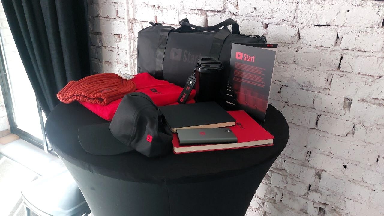 Презентация каталога сувенирной продукции Happy Gifts