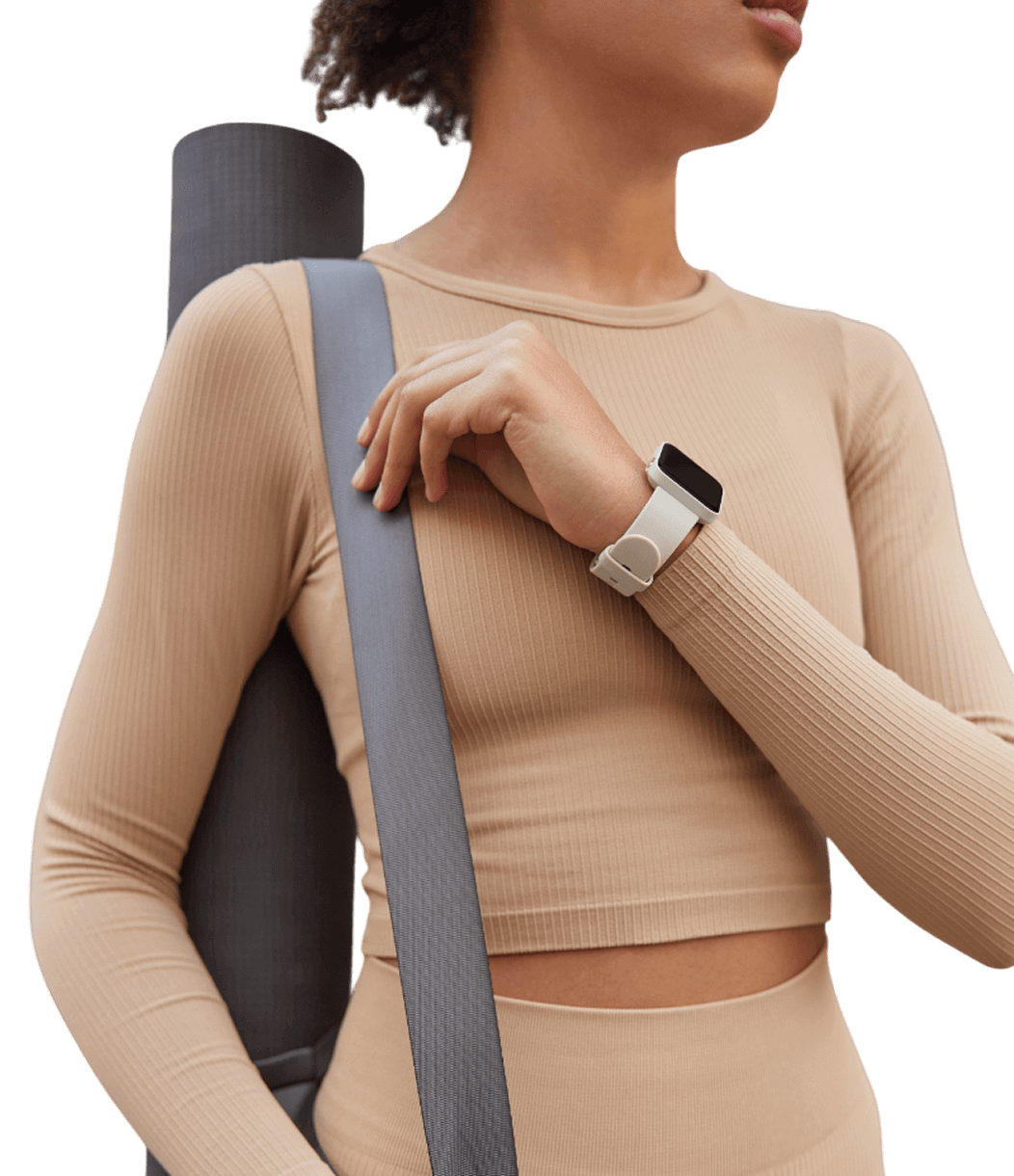 Фитнес-тренер ведет расписание онлайн без рутины