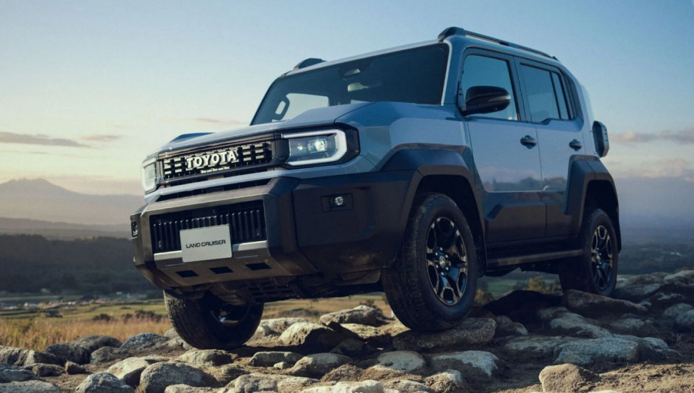 Новый Land Cruiser FJ добрался до РФ и удивил своей ценой