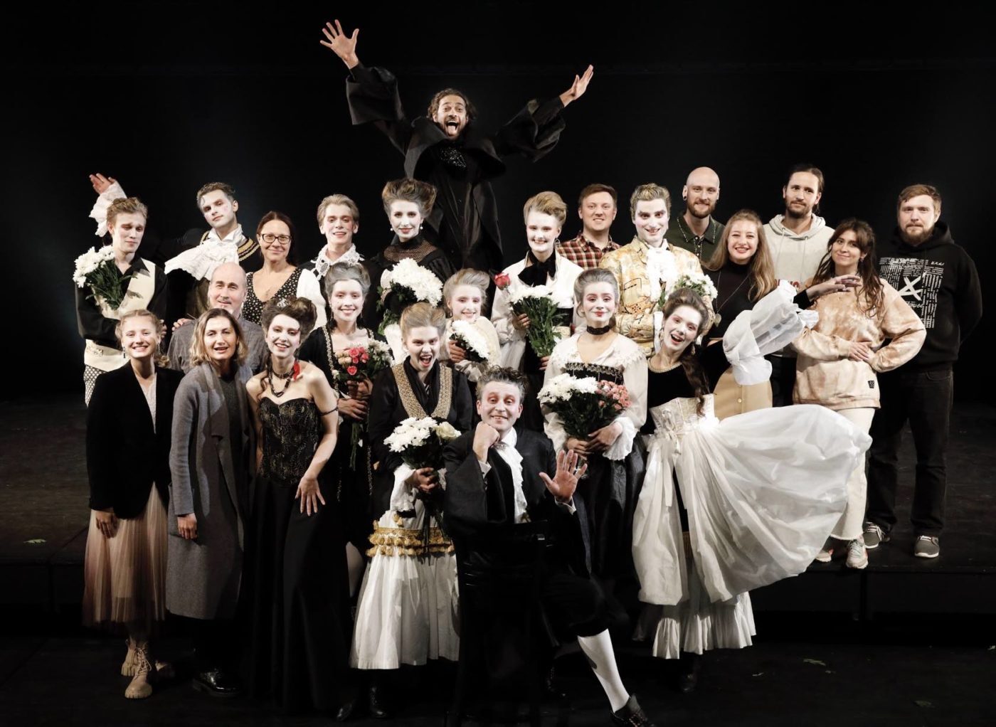 Мольер. Экспромт. Вечеринка 00002