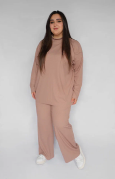 Фотография одежды на модели