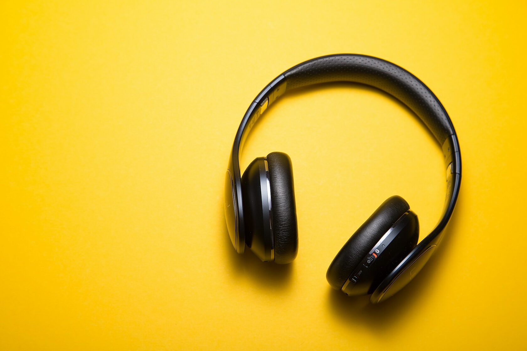 Беспроводные наушники SoundCore Pulse