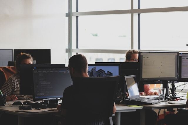 How to choose a marketing agency in Tashkent: 10 criteria