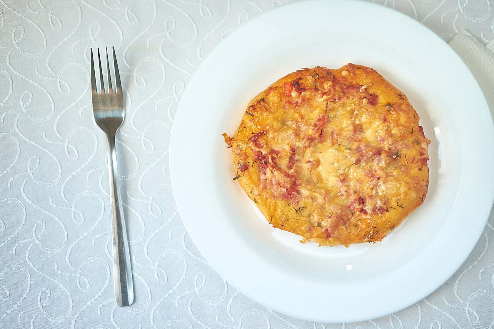 мини пицца из кабачков в духовке с колбасой и сыром и помидорами и чесноком фото 92