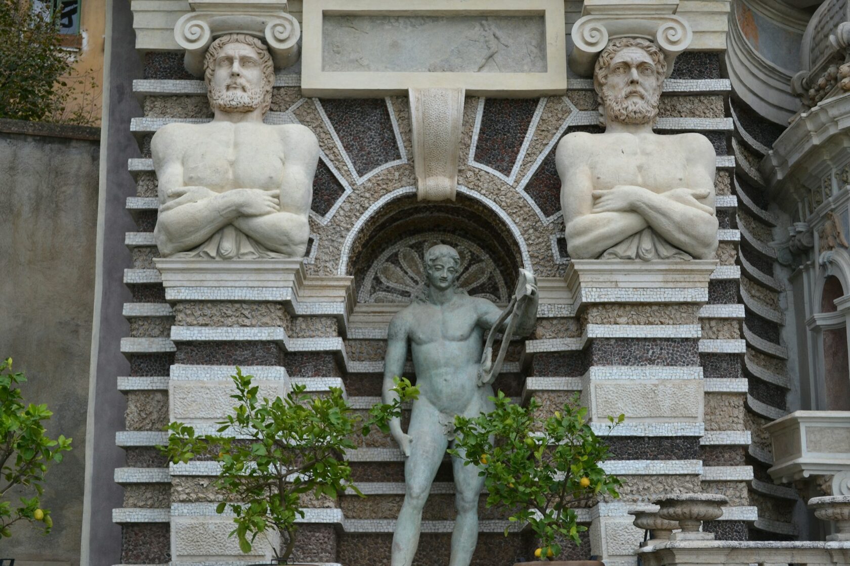 Фонтан Органный, вилла д`Эсте, Тиволи, Италия