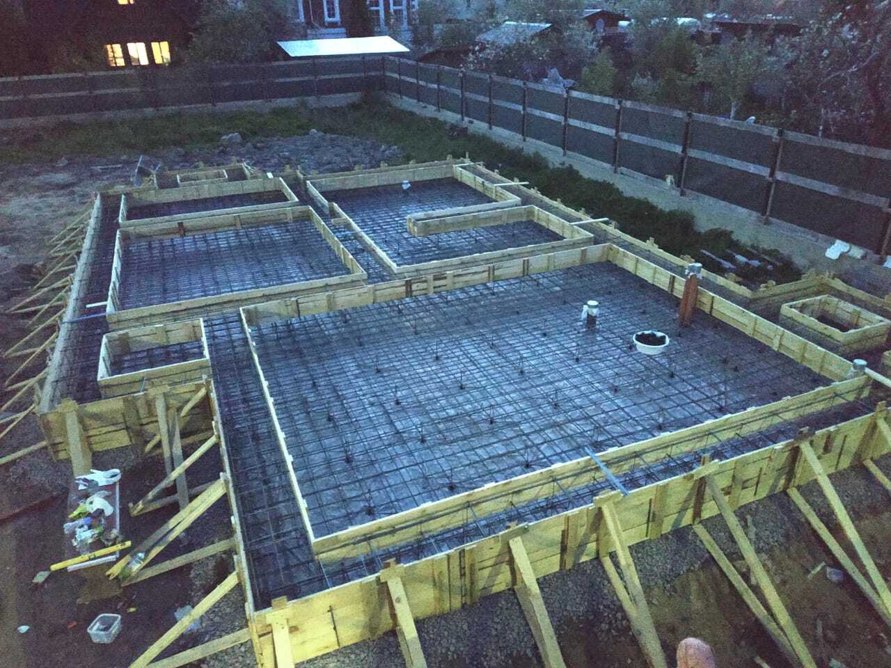 Фундамент спб. Фундаменты спб лен обл. Фундамент заглубленная плита. Фундаменты спб лен обл. Фундаменты спб лен обл.