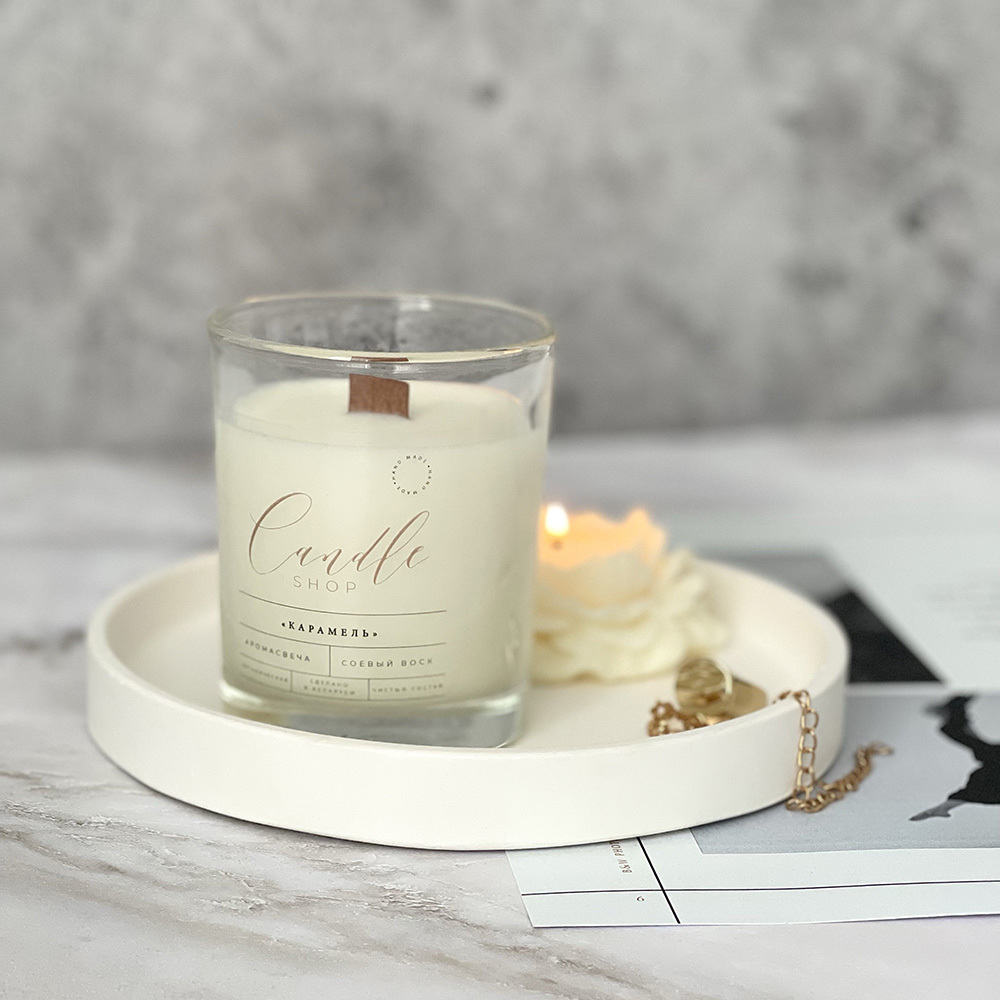 восковая свеча карамель