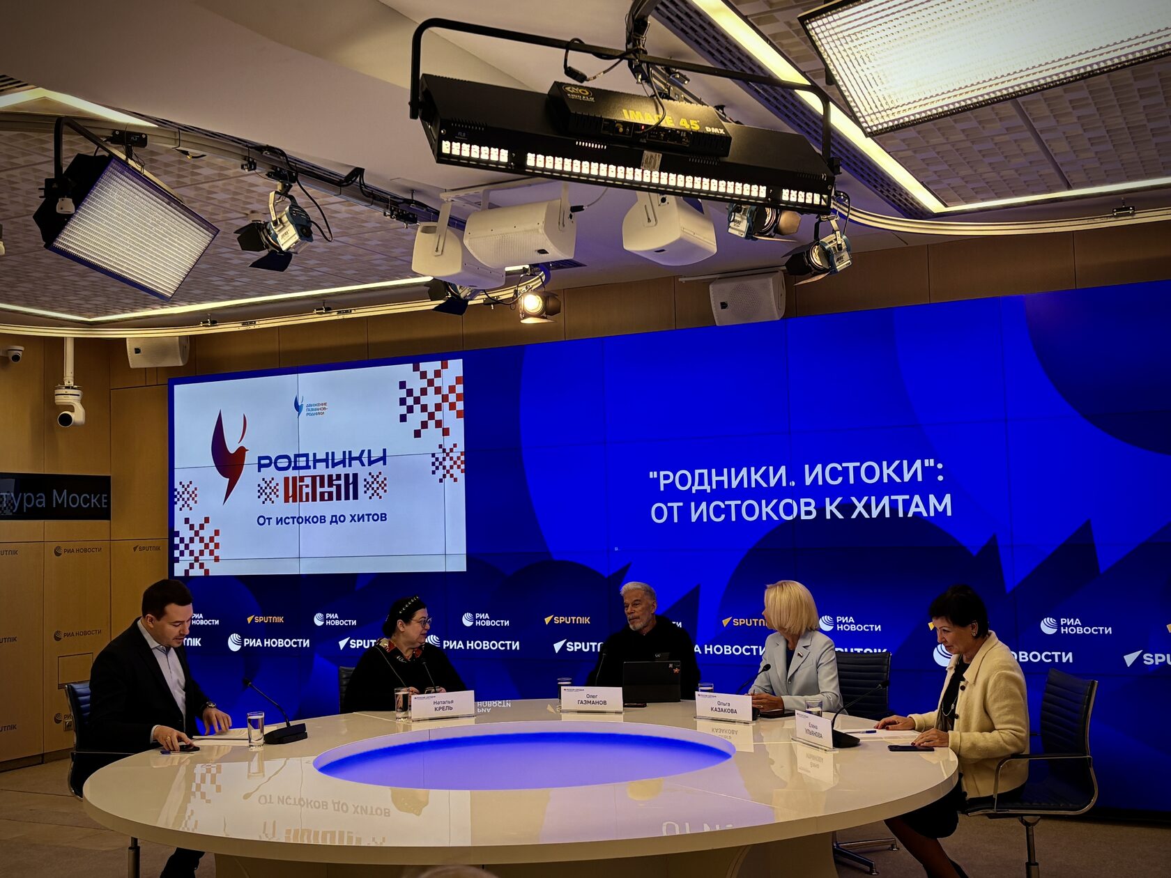 Олег Газманов возрождает народные песни в проекте «Родники. Истоки»