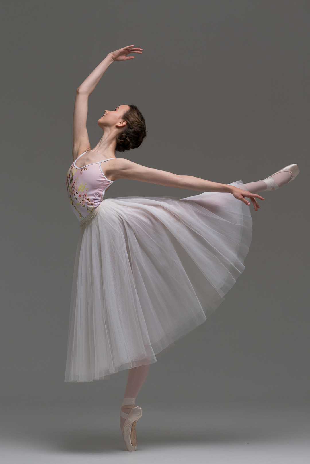 Марис лиепа в лебедином озере. Балерина лиепа 4 буквы. Балерина лиепа 4 буквы. Андрис лиепа балетмейстер. Марис лиепа жизель.