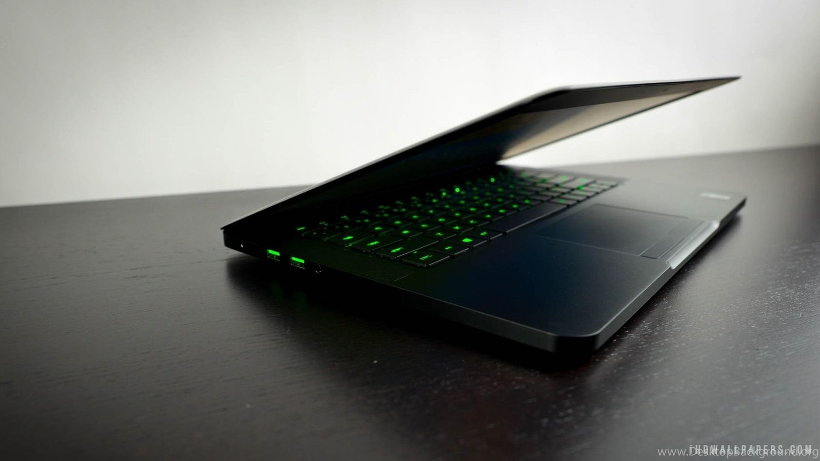 Аренда ноутбука. Разер блейд 14. Ноутбук валпапер. Razer Blade Wallpapers. Razer Blade 14 характеристики.