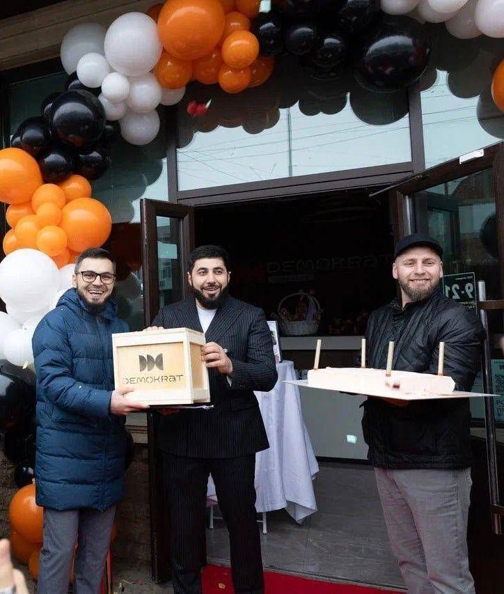 Ибрагим на открытии клиники в Дербенте