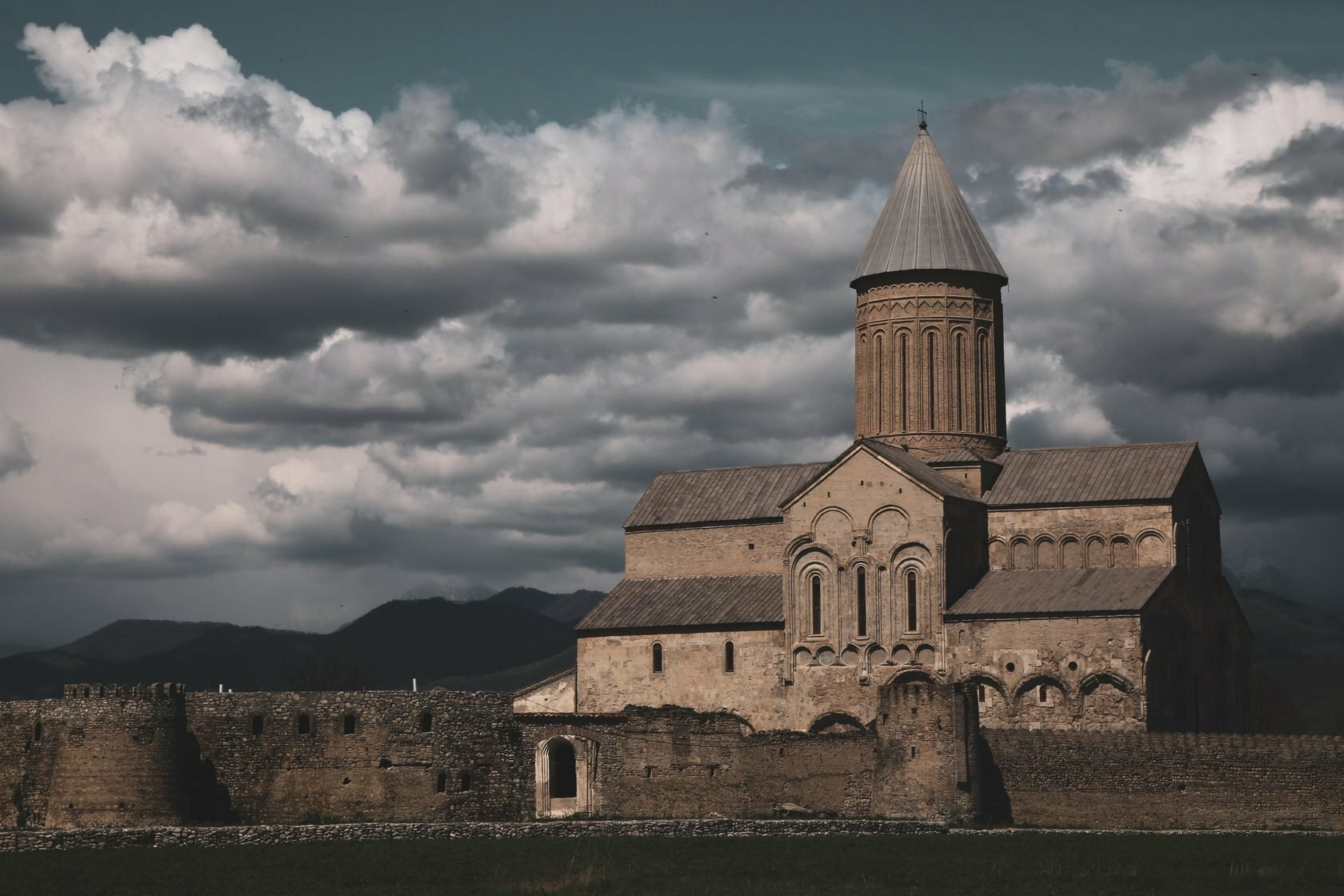 Алаверды город армения. Алаверди (город в АРМ. ССР). Монастырь Алаверди. Алаверди Грузия. Достопримечательности Алаверди Армения.