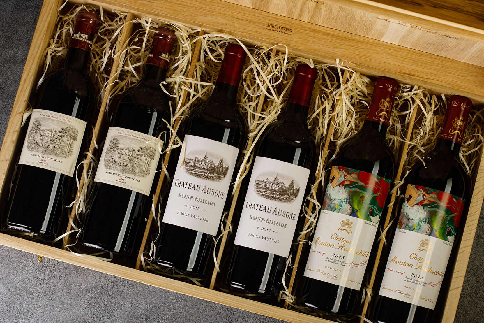 3 коробки вино. Винодельня Шато Шеваль Блан. Подарочный набор Bordeaux collection. Бутылочное вино бургундское. Вино бордо набор.