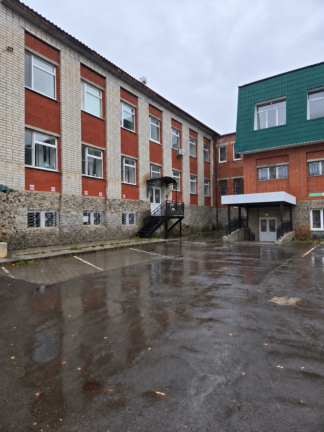 Здание по адресу: село Патруши, улица Колхозная, 23А