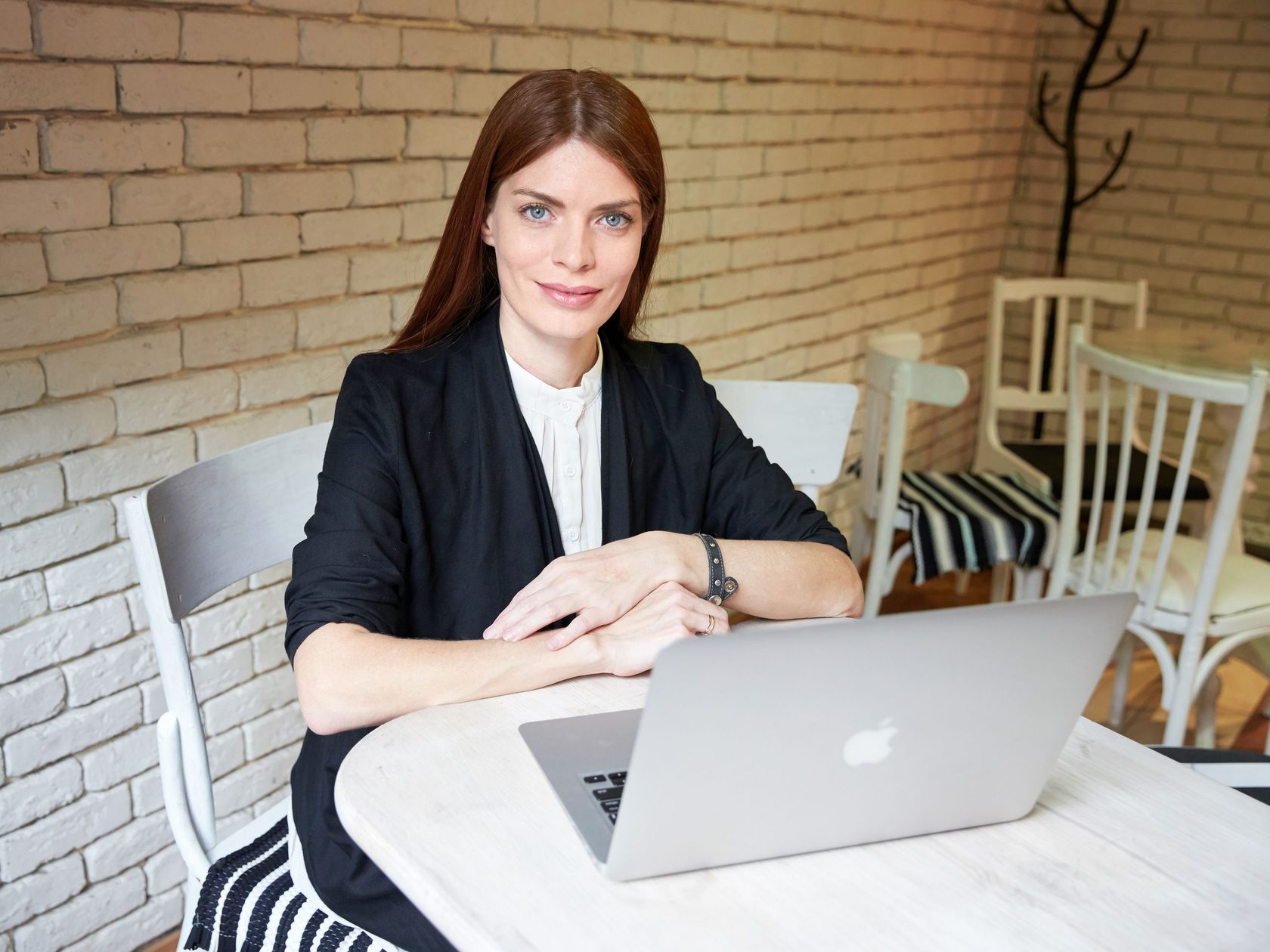 Курсы по текстам. Усилители в тексте. Курсы по текстам. Курсы по текстам. Реклама курсов по копирайтингу.