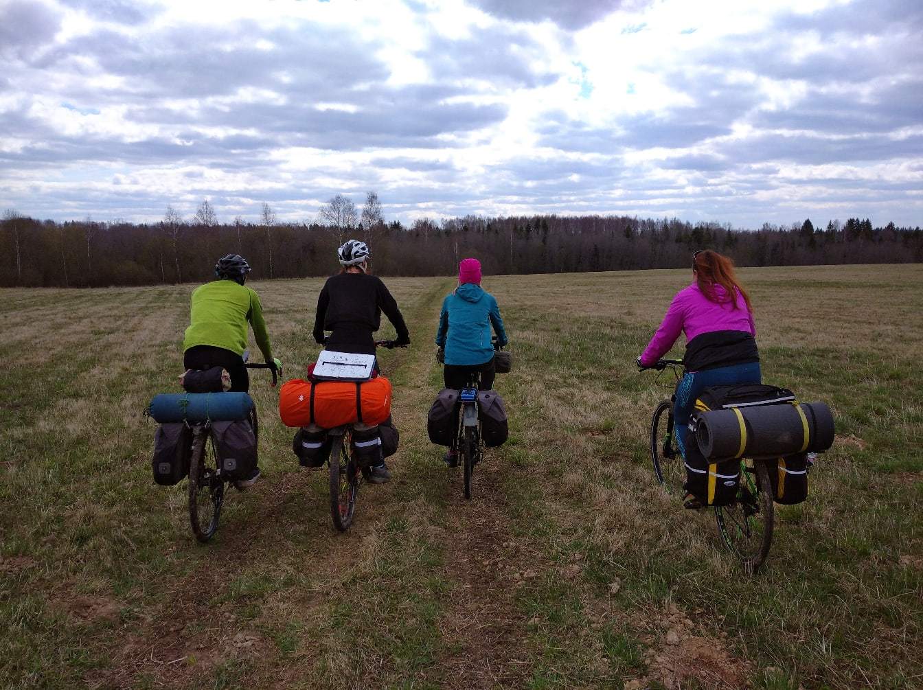 Дня велопоход. Велопоход выходного дня. Велопоход выходного дня одиночный. Велопоходы выходного дня. Велопоходы по подмосковью для начинающих.