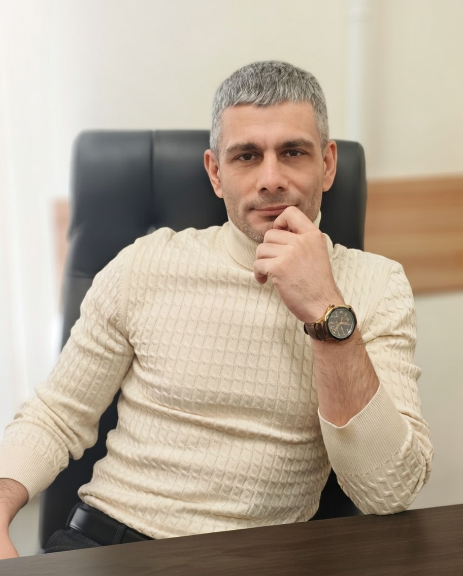 Михаил Абасов — генеральный директор VCP Travel, эксперт РСТ по визам США, Шенген, Япония, Великобритания