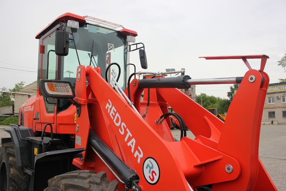 Фронтальный погрузчик redstar 2500 gts. Фронтальный погрузчик redstar. 35c0025/zl50c. Lj933 погрузчик 2022. Телескопический погрузчик редстар тл 3000 страна производитель?.