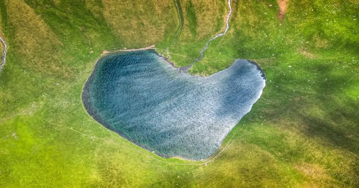 озеро Тание в Грузии