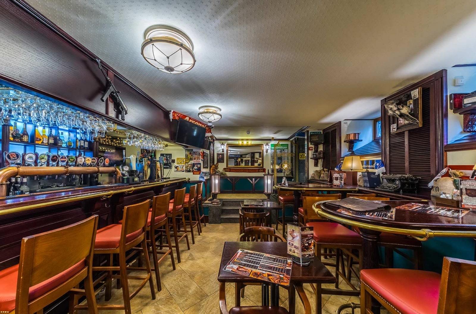 Интерьер и атмосфера Beer House